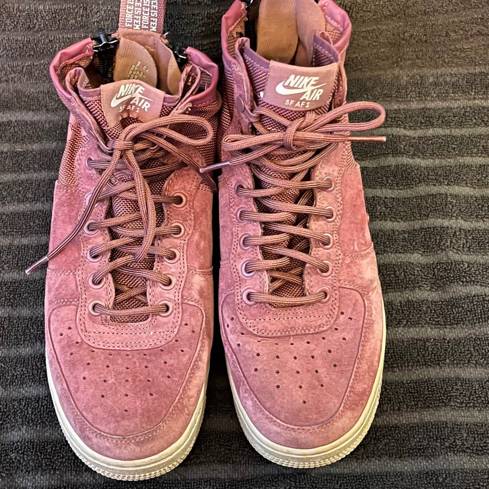 Nike SF Air Force 1 Mid